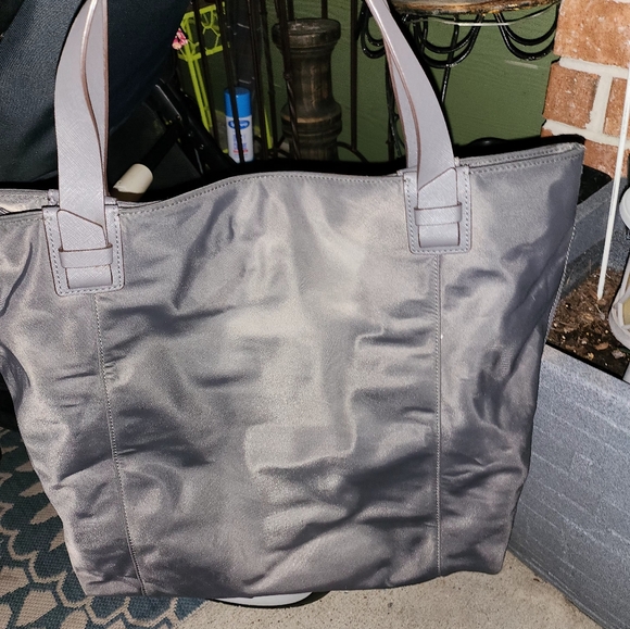 LARGE TOTE BY HENDRI - Picture 2 of 4